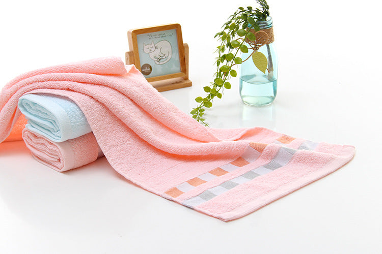 Pure Cotton Towels for Home Use with Custom Embroidery